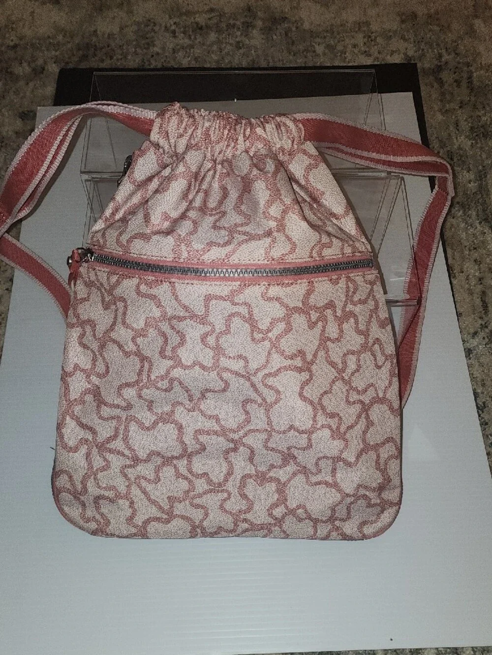 Tous Kaos New Colores Pink Patterned Backpack with Bear Charm. EUC. 33×38×6